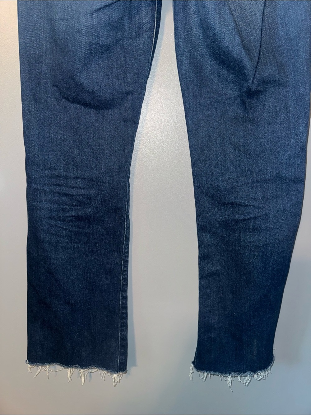 Mother The Hustler Ankle Fray Jeans in Home Movie - Picture 9 of 14